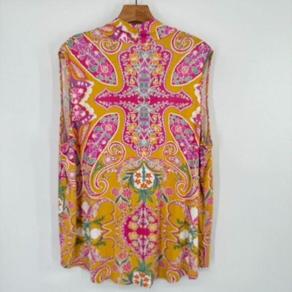 Cable and Gauge Womens top size 1X v Neck Floral Paisley Blouse Yellow knit - Picture 11 of 11